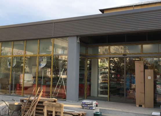 Chantiers vitrine extérieure